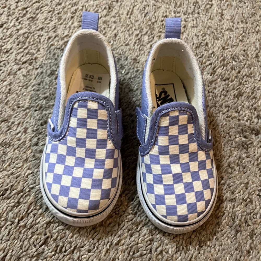 Vans - Picture 2 of 3